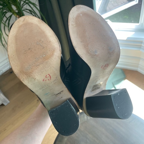 EUC Sixtyseven Black Leather Open Toe Bootie - Size 7.5 - Picture 3 of 3